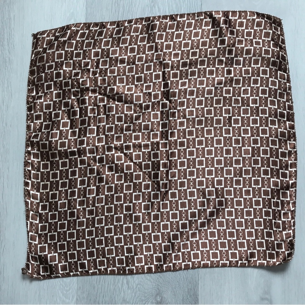 SATIN BROWN GRAPHIC PRINT CHAIN SQUARE SCARF